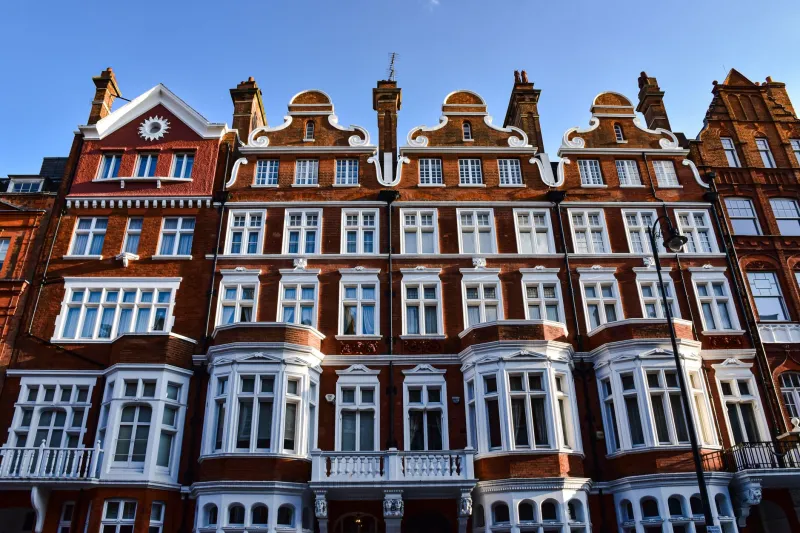 Cast Iron, Plastic or Steel: Picking Guttering Your House Will Thank You For